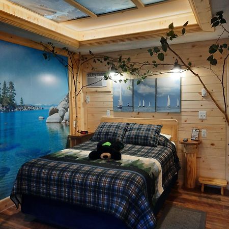 Bear Cove Inn Saint Ignace Bagian luar foto