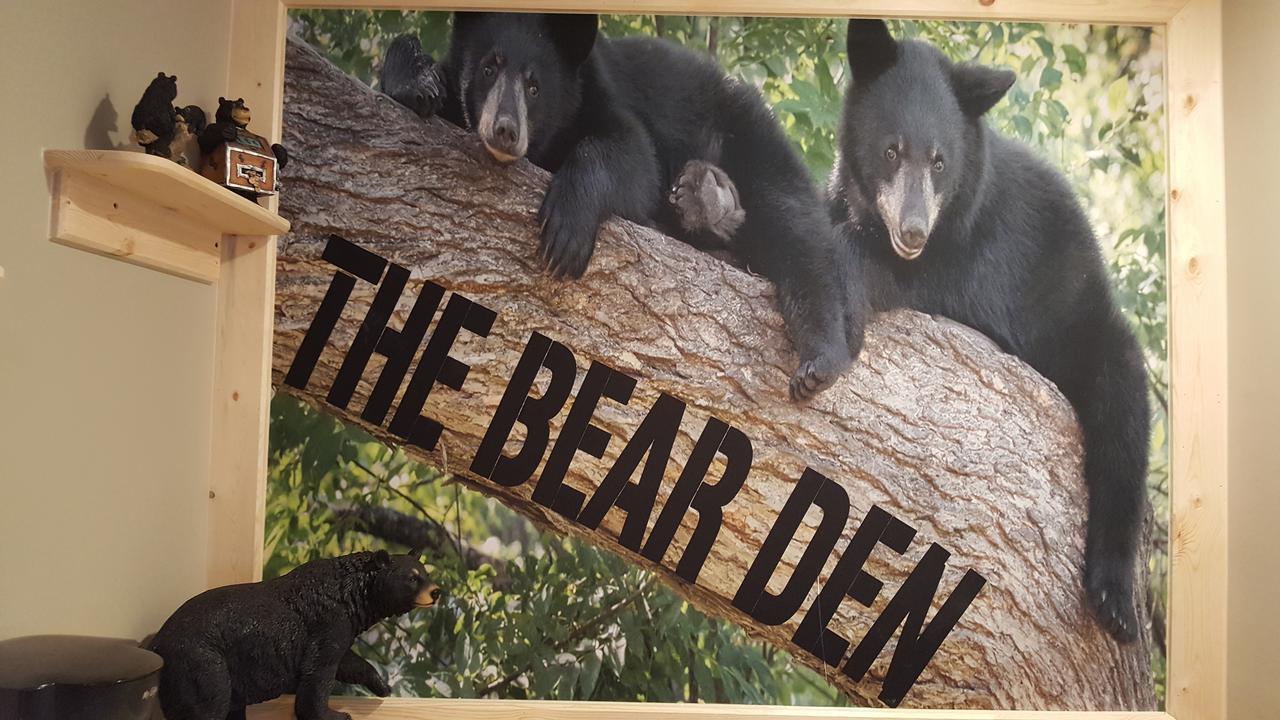 Bear Cove Inn Saint Ignace Bagian luar foto