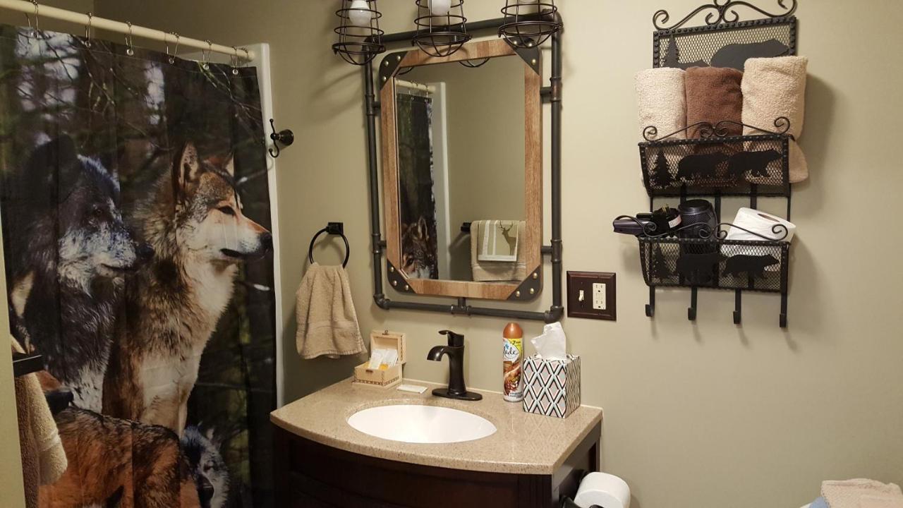Bear Cove Inn Saint Ignace Bagian luar foto