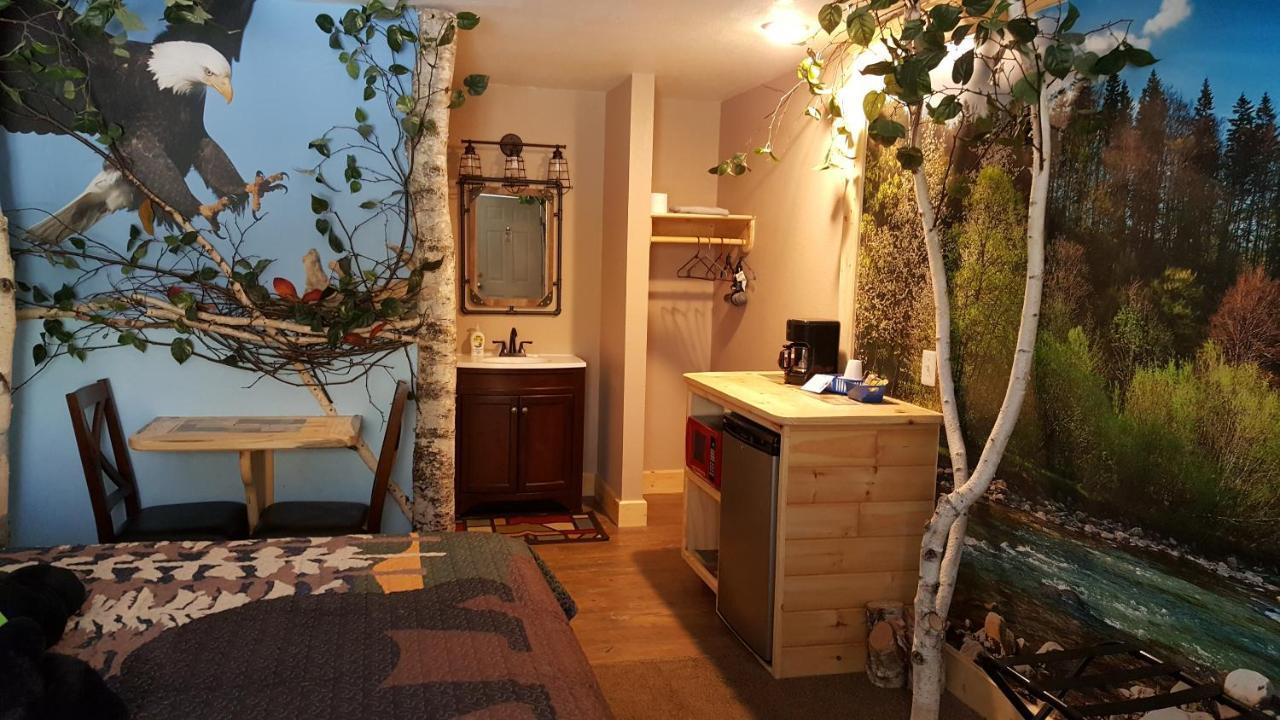 Bear Cove Inn Saint Ignace Bagian luar foto